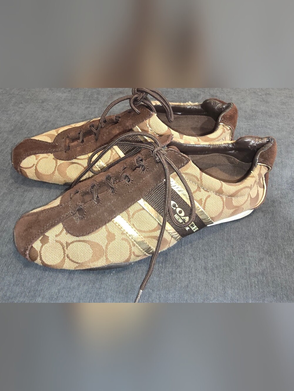 Coach Remonna Signature Monogram Low Top Sneakers Suede Gold 8.5B
